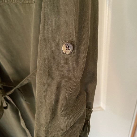 Eddie Bauer Cargo Shirt Dress w/ Tie Waist (8) - Picture 7 of 11